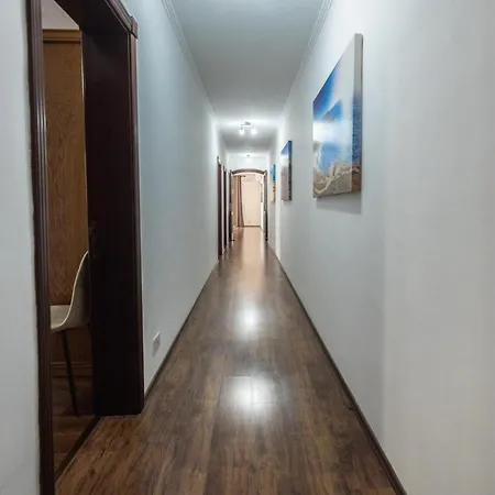 Apartman 3 Bedroom In The Centre Of St Julians