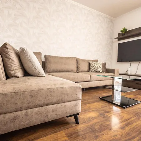 3 Bedroom In The Centre Of St Julians Apartman