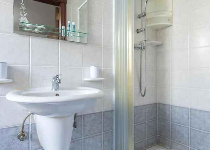 Apartment 3 Bedroom In The Centre Of St Julians *