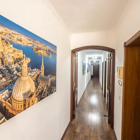 Apartment 3 Bedroom In The Centre Of St Julians